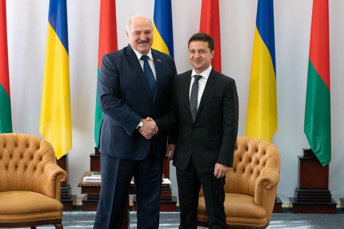 Україна і Білорусь підписали низку договорів. Як наголошується, міністр країни підписали Міжвідомчий план консультацій.
