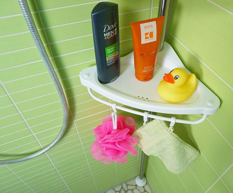 8 речей у ванній кімнаті, через які у ній розмножуються бактерії. Такі речі треба своєчасно міняти.