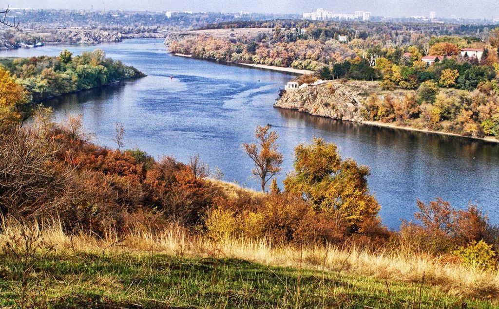Подорожуємо Україною – ідеї для відпочинку восени. Золота осінь – найкращий час для подорожей по куточках природних шедеврів України.