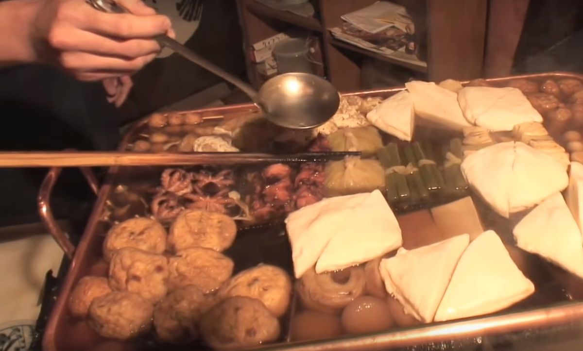 У японському ресторані подають страву, яка готується в 74-річному бульйоні. Вважається, що, чим більше років бульйону, тим смачніший суп з нього можна приготувати.