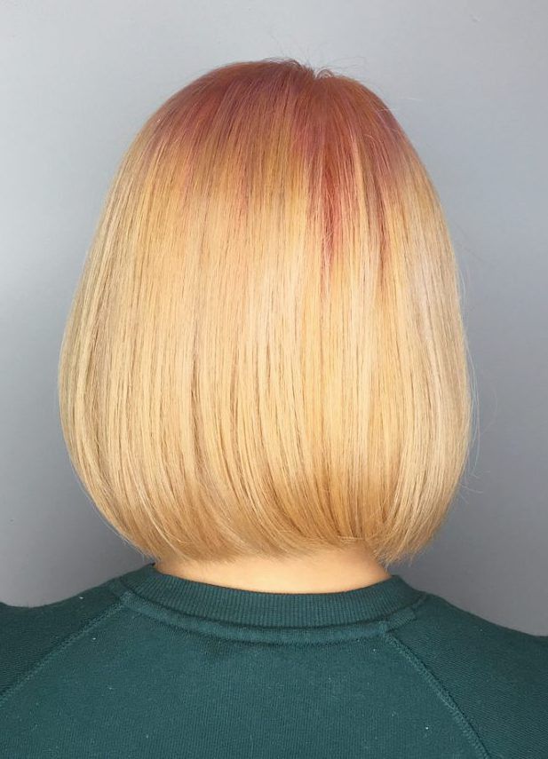 Стильне каре: фарбування омбре на коротке волосся. Фарбування омбре стало дуже популярне в останні декілька років, адже воно освіжає образ.