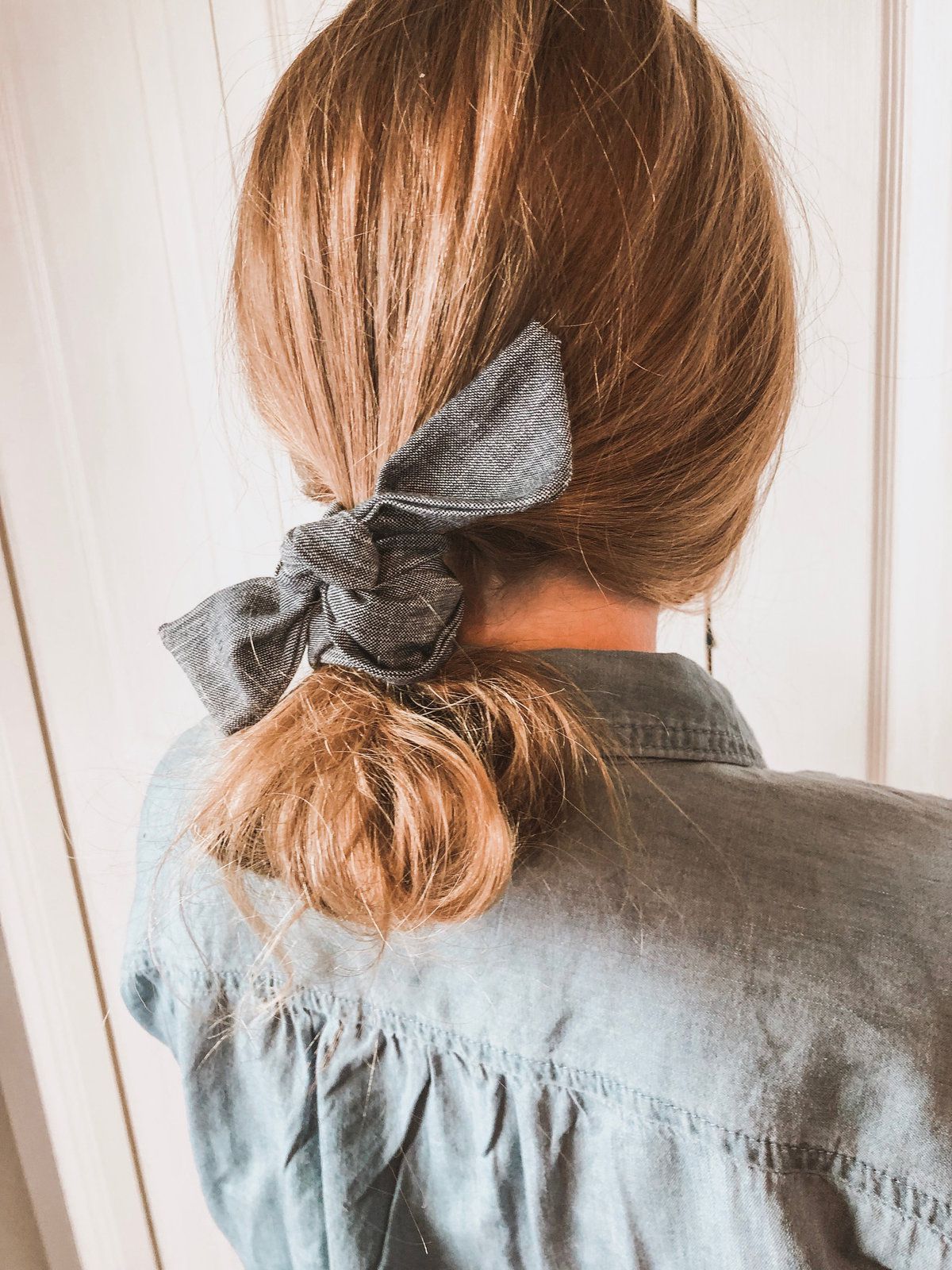 16 варіантів перетворення найпростішого хвостика на стильну зачіску. Кінський хвіст – найпростіша зачіска. Однак, на неї можна поглянути з іншого боку. Є кілька способів, які зроблять її стильною.