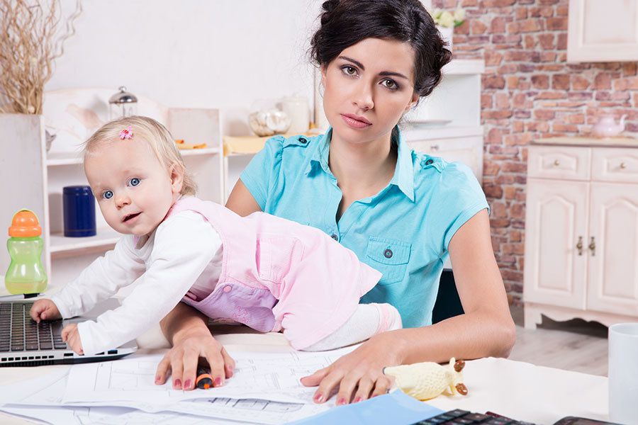 Про які речі повинна пам'ятати мама, виходячи на роботу з декретної відпустки. Врахування певних нюансів допоможе жінці без додаткових стресів повернутися до роботи.