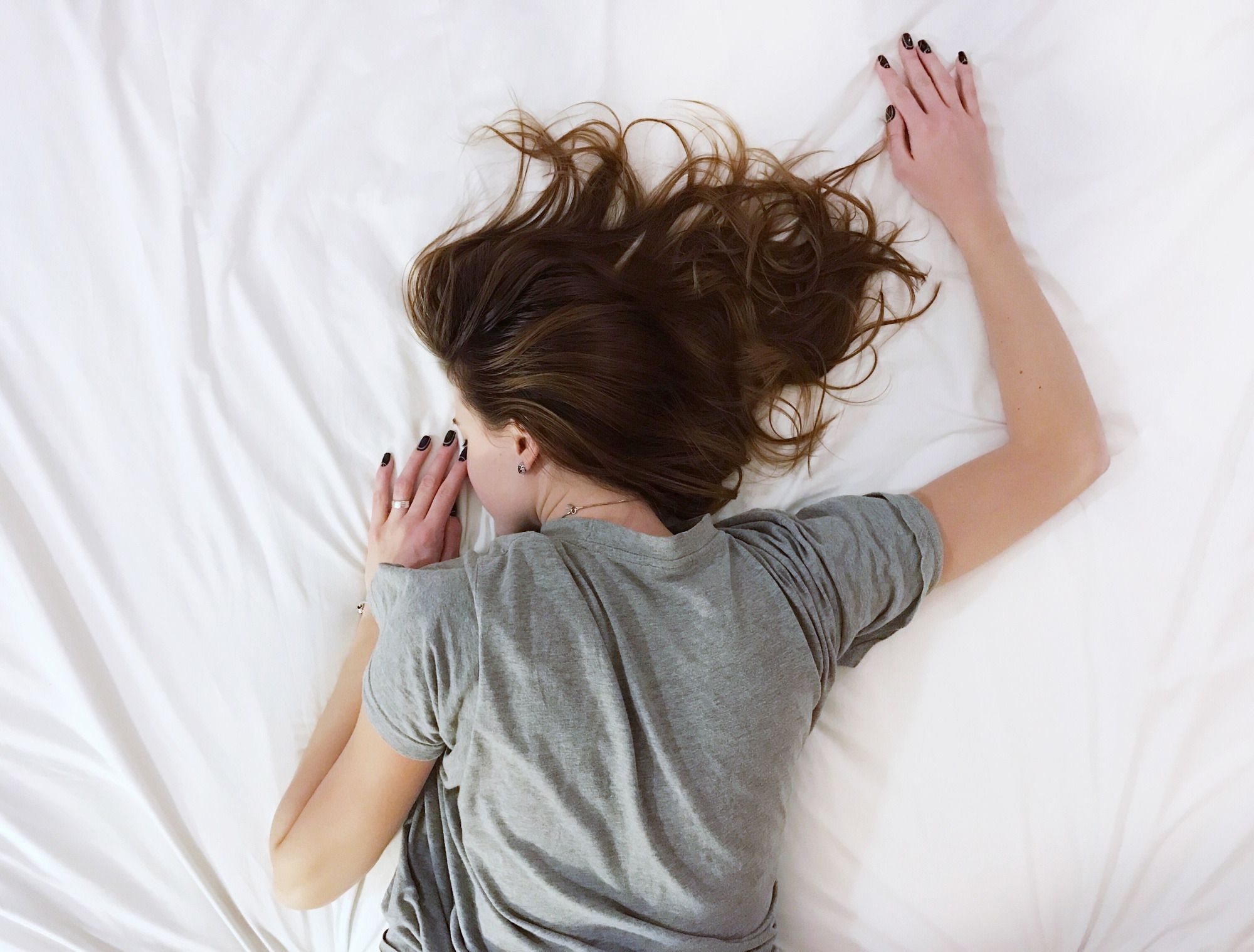 Медики розповіли, що хронічний недосип так само шкідливий, як і занадто тривалий сон. До такого висновку вчені прийшли під час ряду досліджень.