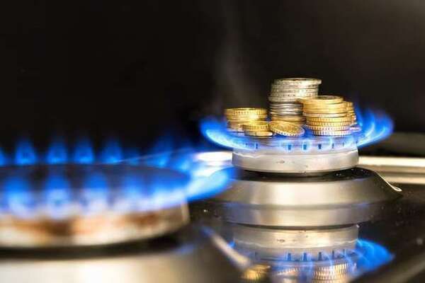 З листопада в Україні підвищаться тарифи на газ. Такі зміни пояснюються зростанням цін на газ на європейському ринку, звідки Україна імпортує «блакитне паливо».