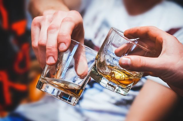 Невтішні висновки вчених: алкоголь не знищує погані спогади, а тільки посилює їх. А ви вірите, що алкоголь допомагає забути погане?