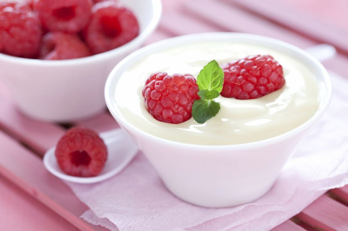 Дієтологи викрили головний міф про йогурт. Чому лікарі та дієтологи не радять вживати йогурт на сніданок?