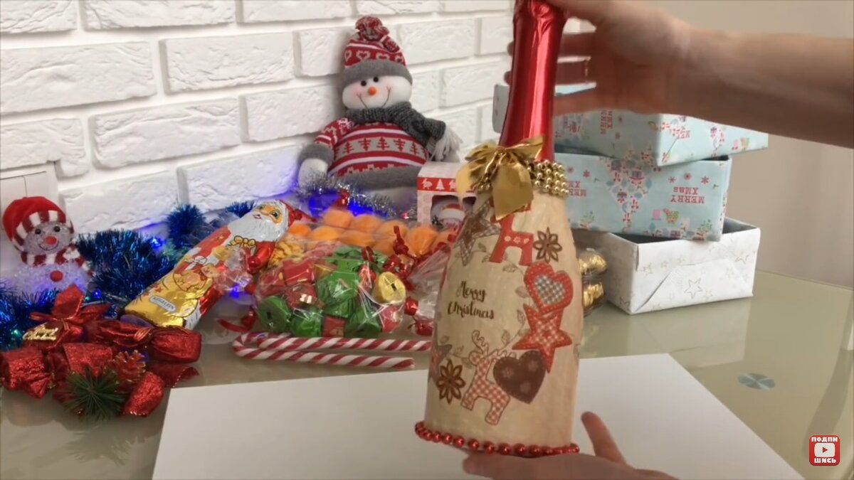 Прості ідеї для бюджетних подарунків на Новорічні свята. Такими презентами можна доповнити будь-який подарунок, або просто подарувати як гостинець.