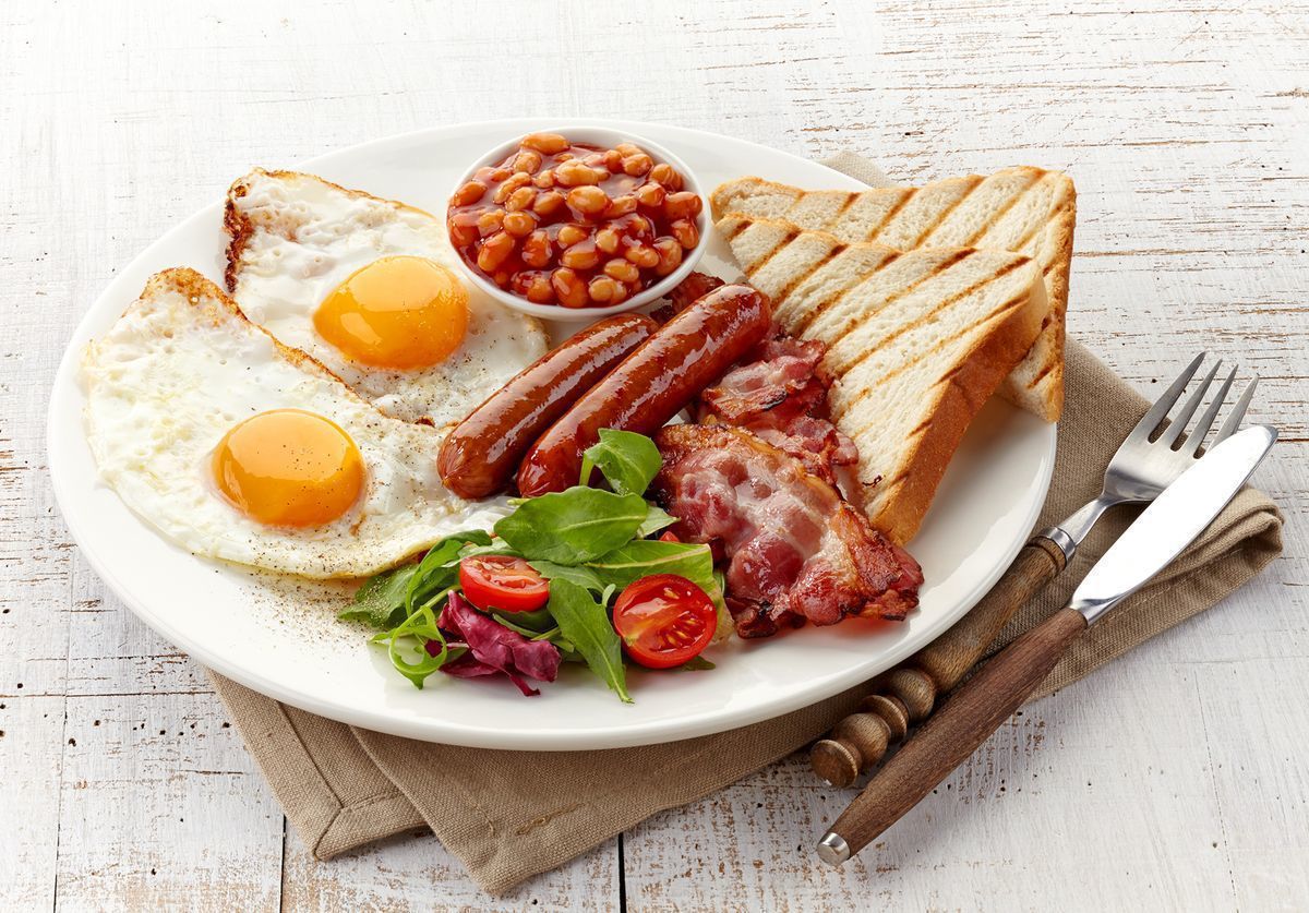 Поширені міфи про сніданок, у які ми помилково віримо. Прийшов час їх спростувати.