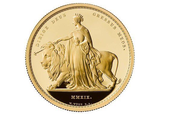 Великобританія випустила найбільшу золоту монету у світі. Вона важить 5 кілограмів!