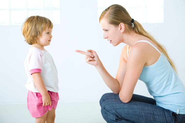Які фрази батькам не варто говорити дитині, щоб потім не пожалкувати. 4 фрази про, які батькам варто забути.