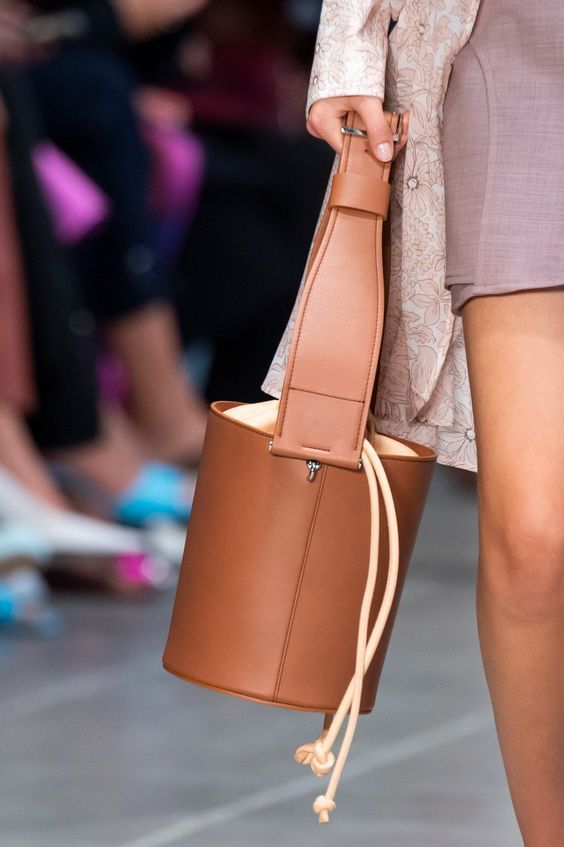 Модні сумки 2020 року: головні тренди. 7 стильних сумок 2020 року.