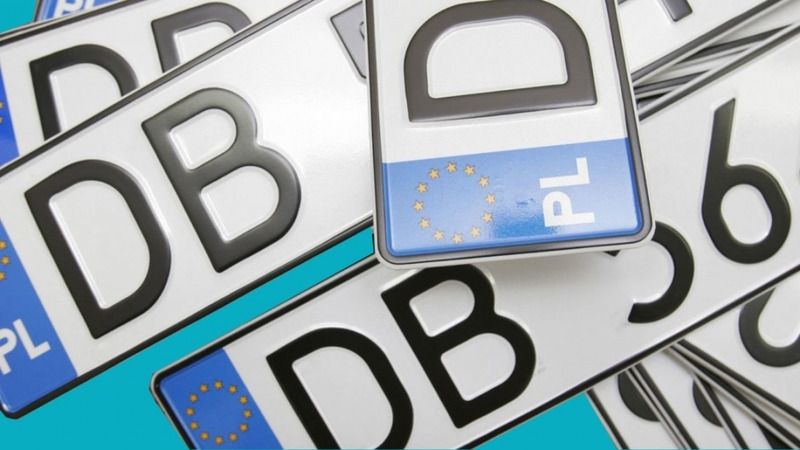 Які зміни чекають на власників "євроблях" після Нового року. Чи буде чергове перенесення штрафних санкцій для нерозмитнених автомобілів?