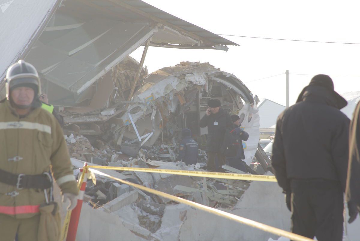 В Казахстані розбився пасажирський літак авіакомпанії Bek Air. В результаті катастрофи загинули 12 осіб.