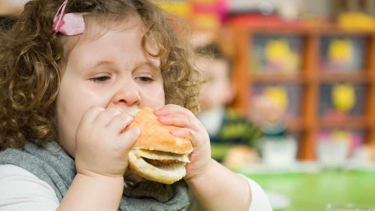 Дослідження: зайва вага негативно впливає на робочу пам'ять дітей. Ожиріння в дитячому віці — серйозна проблема в сучасному світі.
