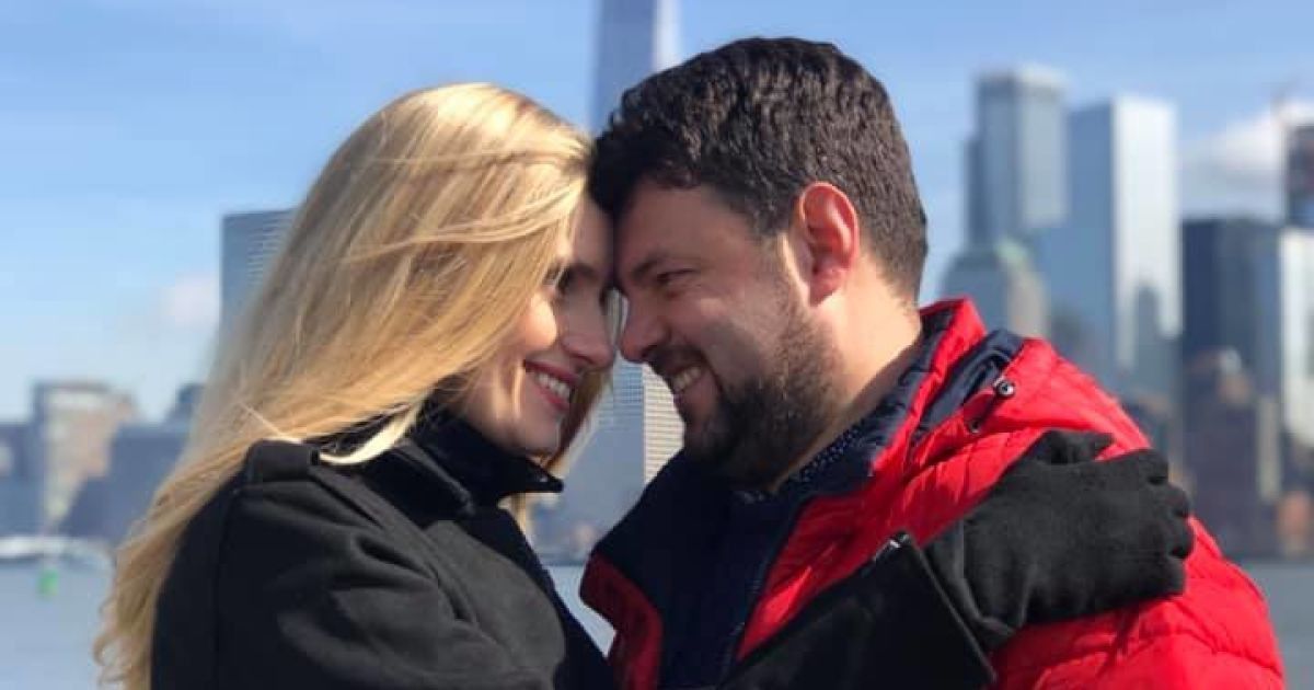 Співачка Ірина Федишин романтично привітала чоловіка з днем народження. Відома артистка опублікувала ніжні фото з коханим.