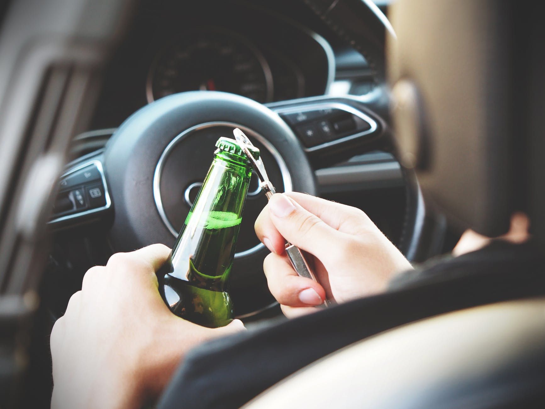 В Україні перенесли збільшення штрафів для п'яних водіїв. Кримінальну відповідальність за нетверезе водіння перенесли на літо.