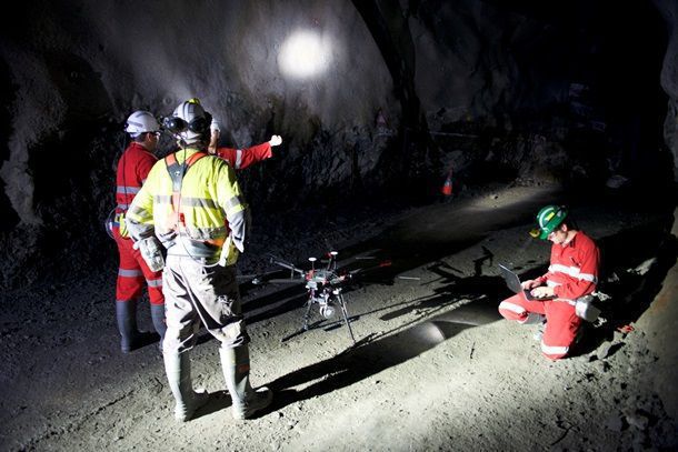 Фахівці з австралійського стартапу представили спеціальні дрони для польотів у печерах. Винахід має допомагати швидше шукати людей, що не можуть вийти з печер через надзвичайну ситуацію.