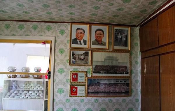 Мама врятувала з пожежі своїх дітей, але за це потрапила за ґрати. На думку влади Північної Кореї, є речі важливіші за життя малюків.