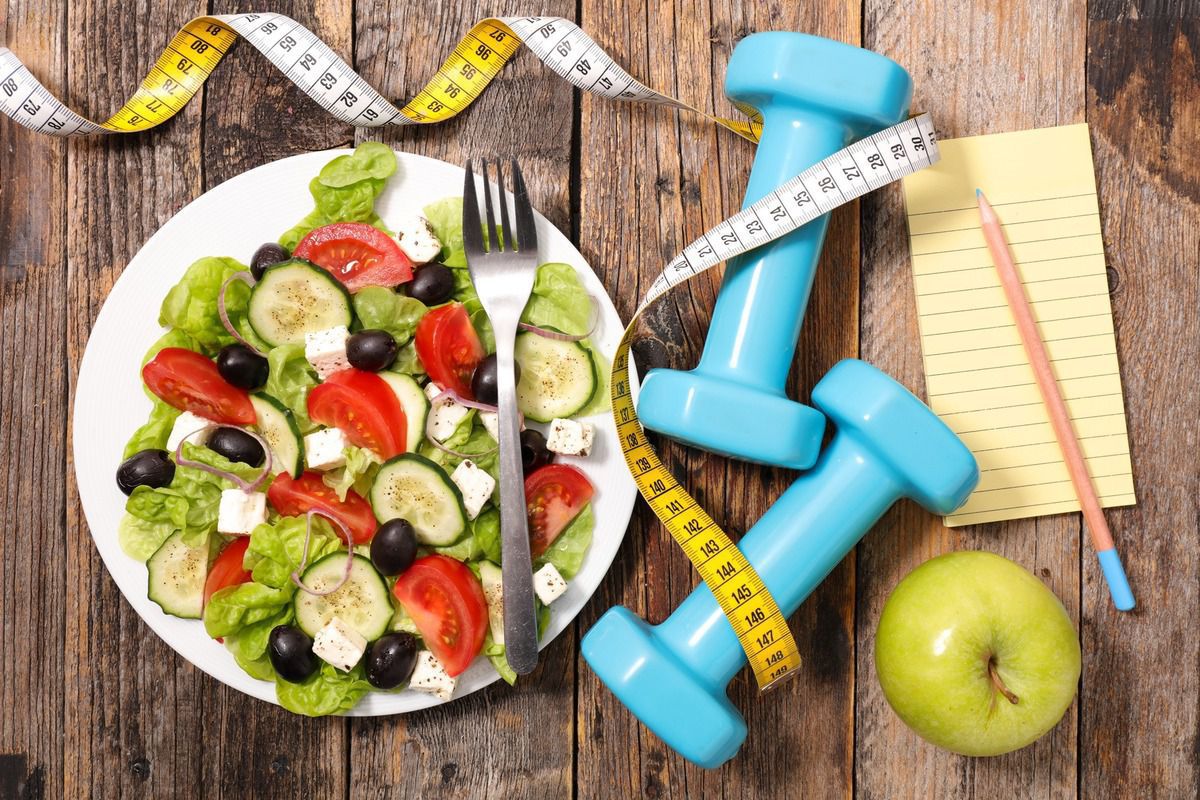 Відомий дієтолог порадила, як правильно поєднувати тренування і їжу. Харчування до та після тренувань.