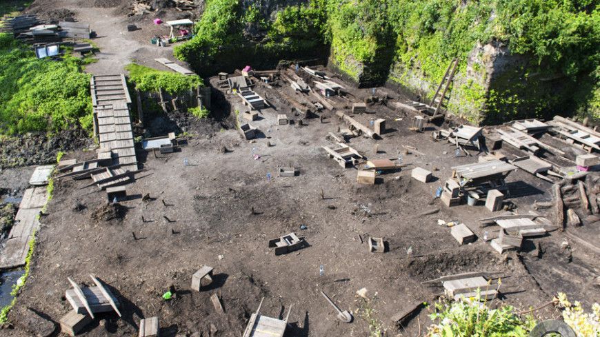 Археологи з Великобританії розкопали руїни «втраченого» старовинного монастиря. Можливо, це монастир, де відбулася коронація Едгара Миролюбного.