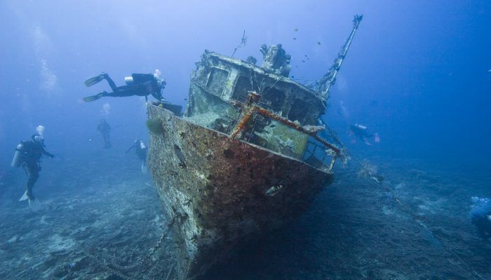 Бермудський трикутник знову дивує: там знайшли корабель-привид, який зник сотню років тому. Про подібні знахідки повідомляли вже кілька разів, проте дані не підтверджувались. Нарешті було знайдене судно Cotopaxi, що зникло у 1925 році.