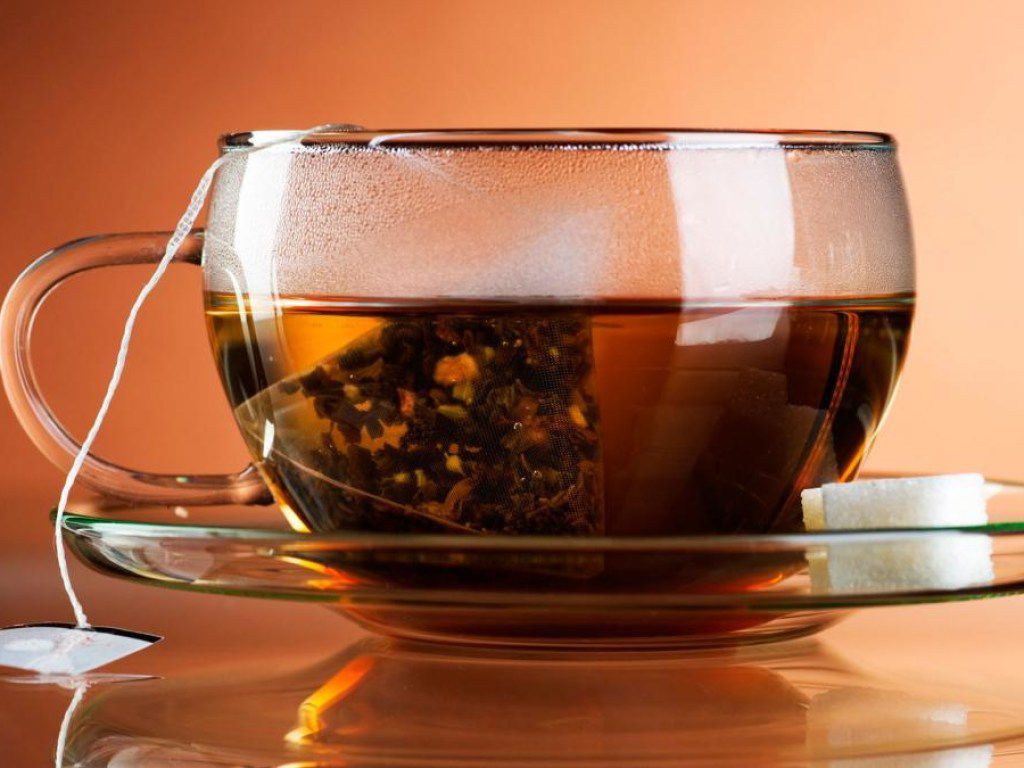 Прикмети та забобони, які пов'язані з чайною церемонією. Чому не можна залишати недопитий чай на столі, про що свідчить прикмета.