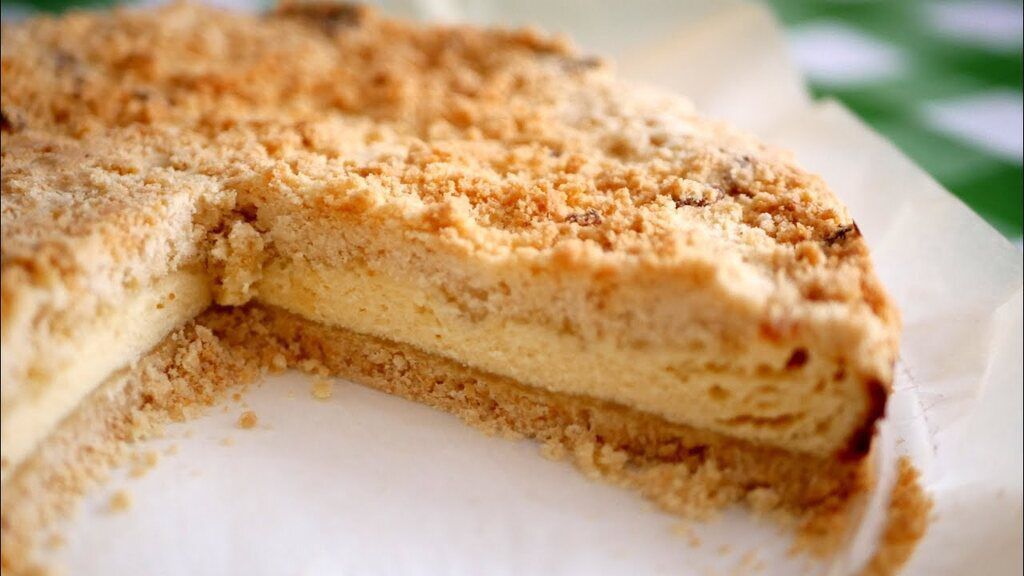 Тертий пиріг з сиром: крихке тісто і ніжна начинка. Ексклюзивний рецепт для любителів солоденького.
