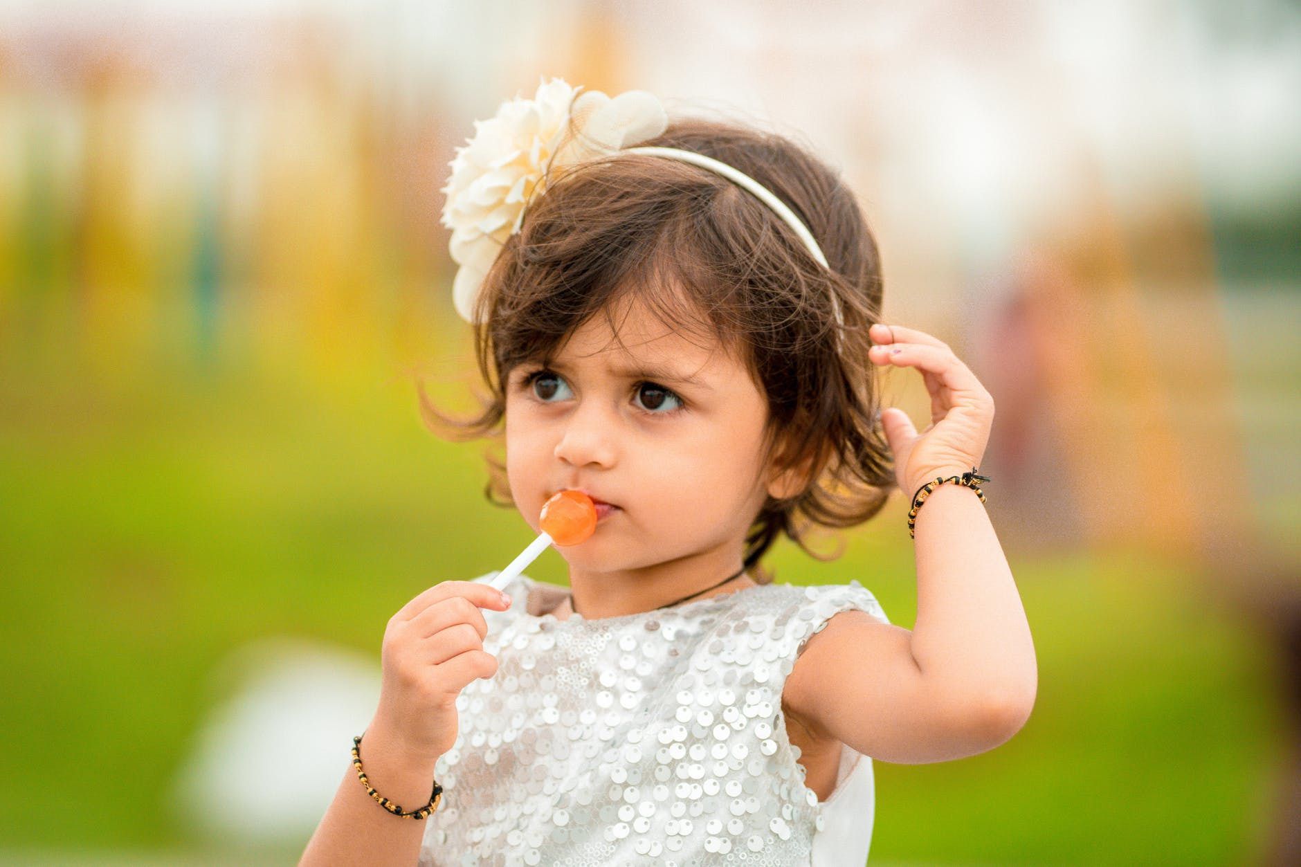 Як навчити дитину їсти менше солодкого: прості поради. 6 порад батькам, які хочуть привчити дітей до здорового харчування.