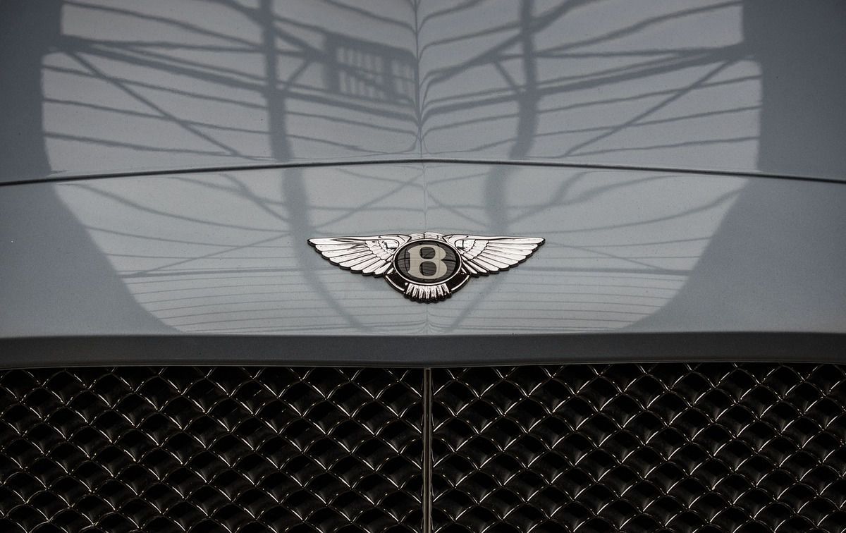 Bentley презентує в Женеві свій найдорожчий спорткар Bacalar. Виробник обіцяє, що це буде найрозкішніший гранд-турер марки.