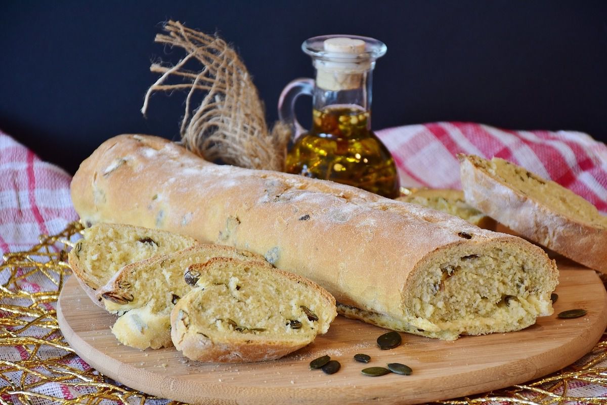 Смачна чіабата — простий рецепт повітряного італійського хліба. Легко і просто!