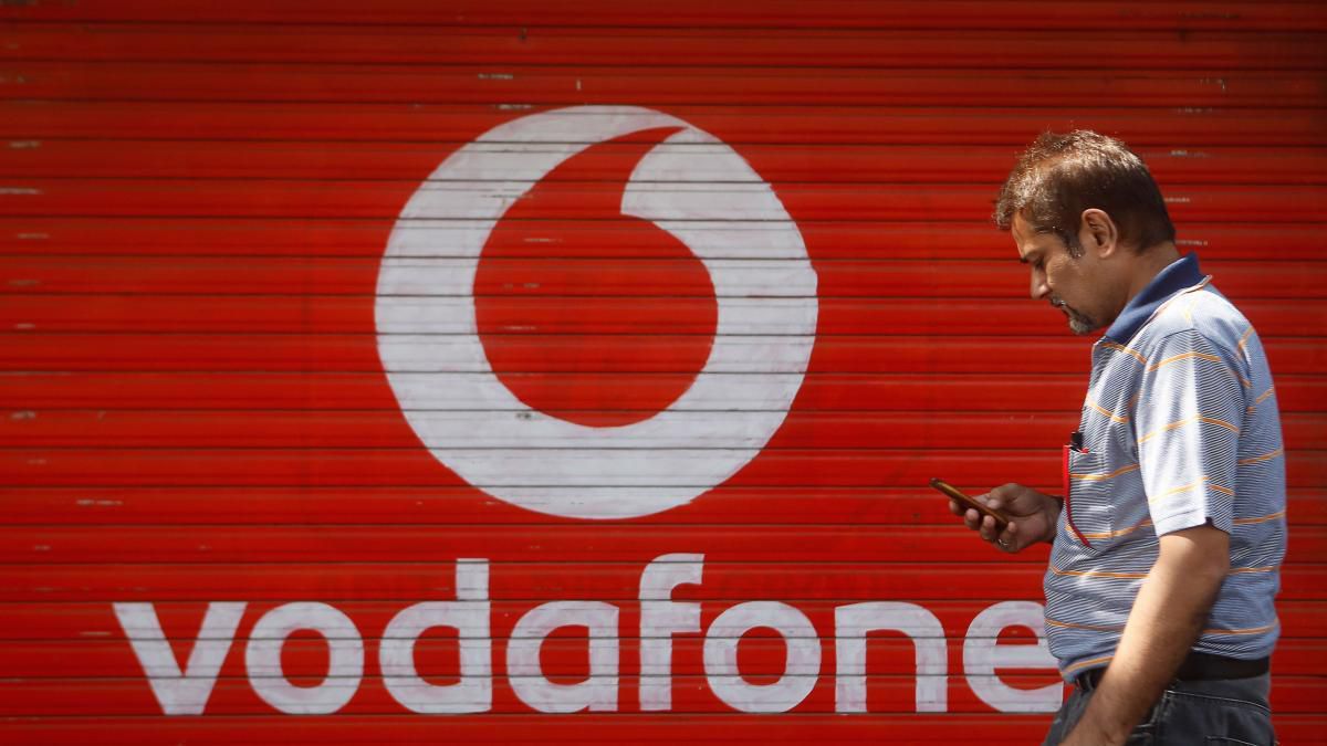 Vodafone підніме для українців тарифи на 20%. Повідомляється, що 15 травня 2020 зміняться умови.