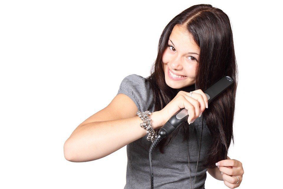 Як вберегти й без того тонке і ламке волосся від зайвих пошкоджень. Декілька методів, які не шкодять волоссю.