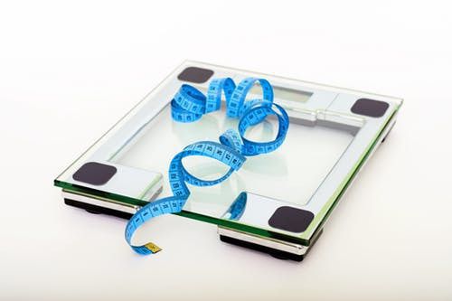 5 простих способів швидко скинути зайву вагу, не примушуючи себе сидіти на дієті та займатися у спортзалі. Можна схуднути, якщо з розумом підійти до цього процесу.