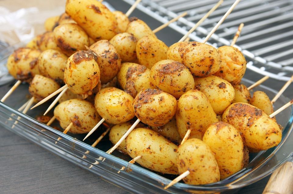Канадські вчені назвали картоплю корисною для здоров'я м'язів. Овоч є відмінним джерелом білка.