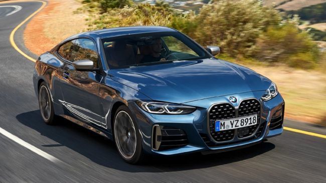 BMW офіційно представила нове купе BMW 4-Series: величезні «ніздрі» та новий двигун. Як і було обіцяно виробником, відбулася інтернет-прем'єра нового покоління BMW 4 Series.