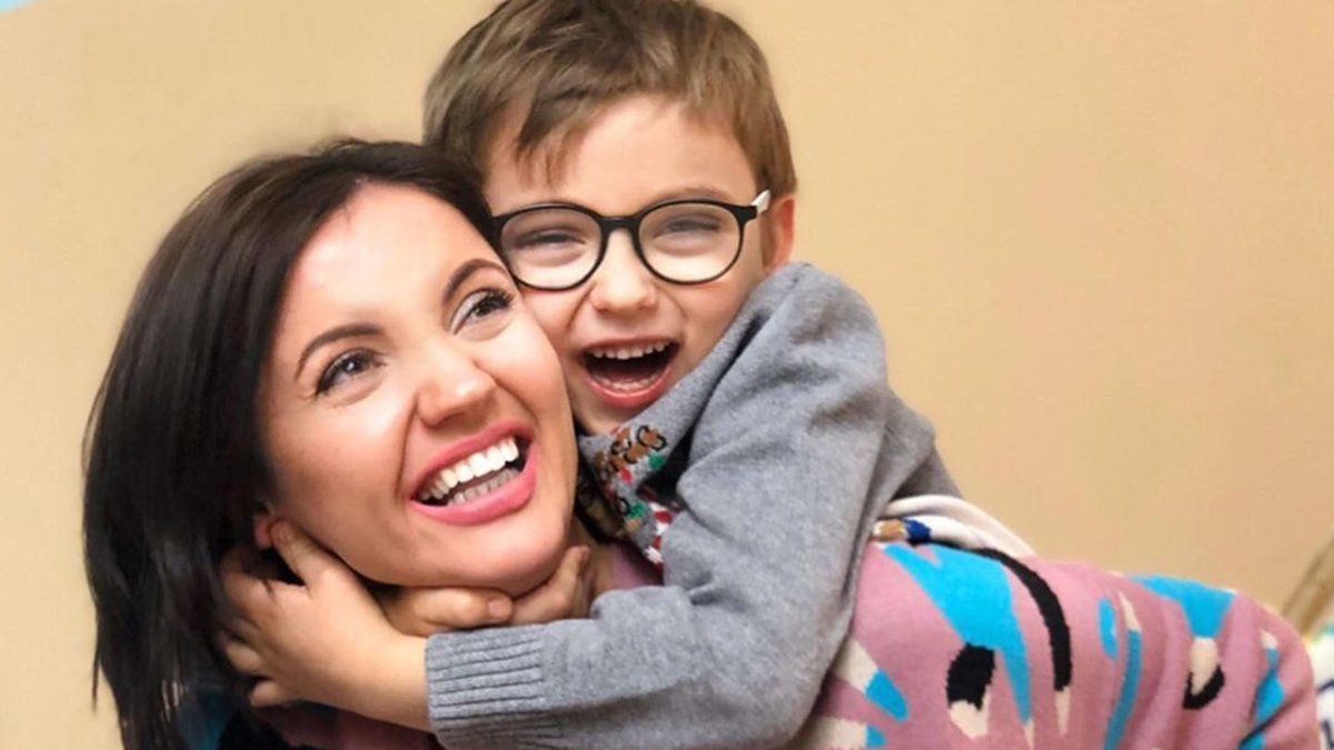 Оля Цибульська поділилася яскравими фото з сином у своєму Instagram. Зіркова мама показала забавні кадри з сином Нестором.
