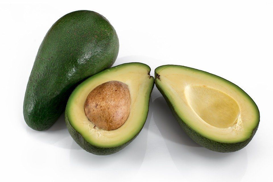 Британські вчені розробили метод, який допоможе визначити стиглість авокадо. Це допоможе значно скоротити відходи.