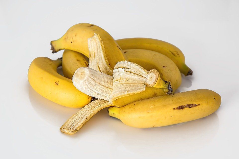 Банан для обличчя від зморшок — правила застосування. Приготування і застосування маски на основі банана.