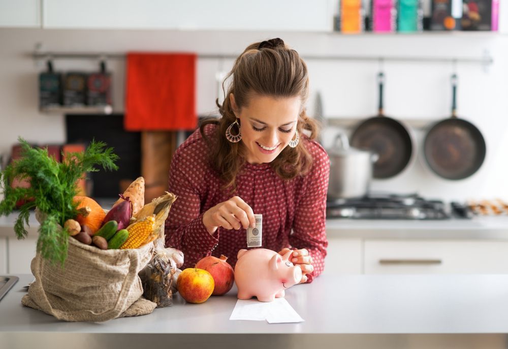 10 корисних порад, які допоможуть заощадити на харчуванні. Навчитися заощаджувати на харчуванні досить легко.
