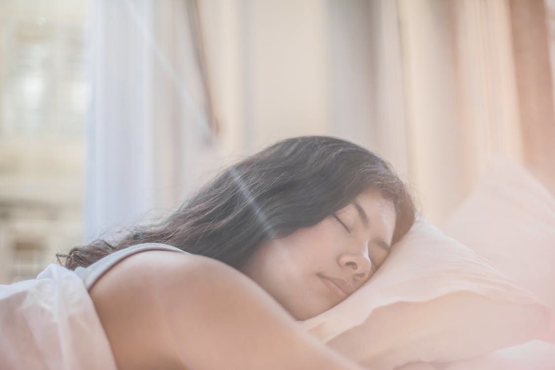 Вчені пояснили, чому денний сон шкідливий для здоров'я. Науковці кинули виклик поширеній думці про користь сну вдень.