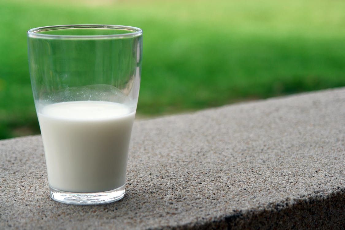 Як швидко схуднути на продуктах з молока — правила та меню молочної дієти. Мінус пару кілограмів без зайвих зусиль.