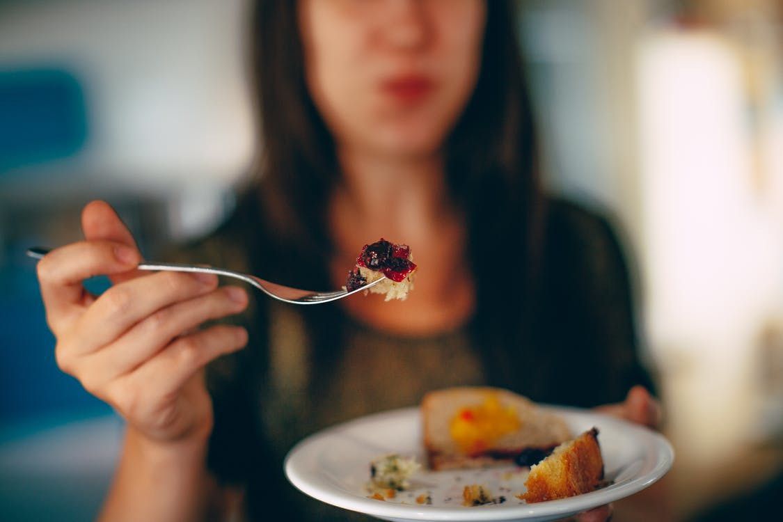 Як впоратися з підвищеним апетитом восени: корисні поради. З осіннім підвищенням апетиту можна впоратися.