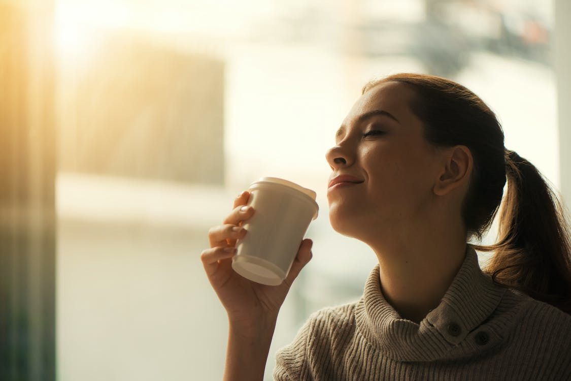 У чому небезпека кави для жіночого організму. Кожна чашка улюбленого напою має свою "ціну".