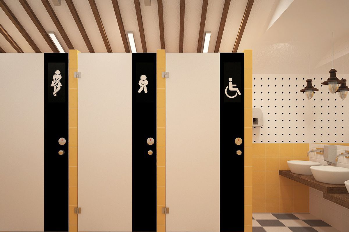 Чому двері кабінок в громадських туалетах не доходять до підлоги. Всьому є логічне пояснення!