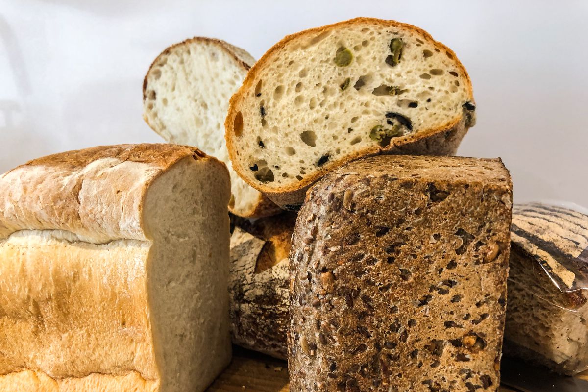 Яка добова норма хліба є безпечною для фігури і здоров'я. Хліб треба вживати дозовано.