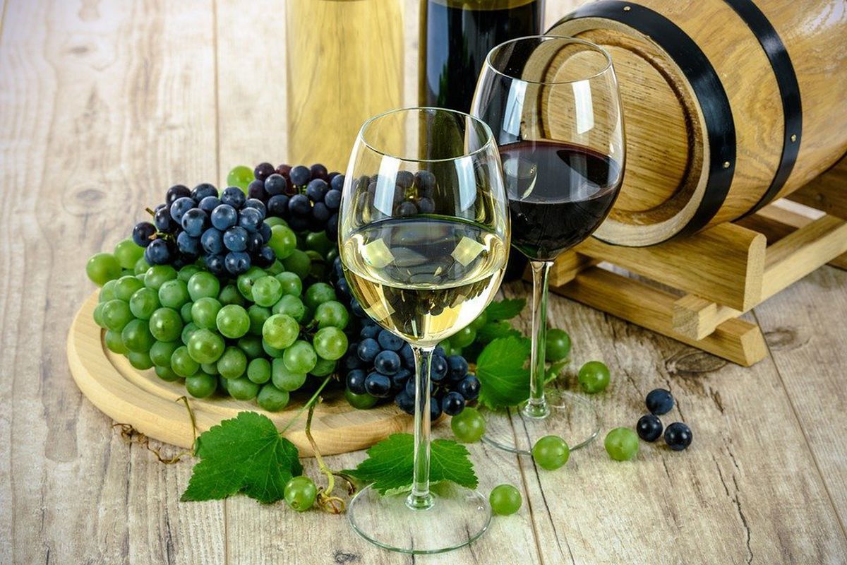 Яке вино корисне для здоров'я – біле, червоне чи рожеве. Яке вино корисніше.