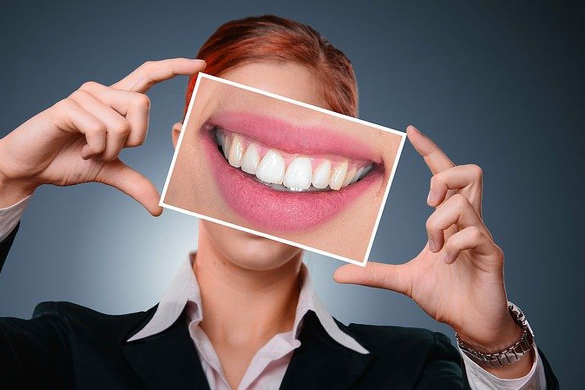 Як відбілити зуби самостійно: 5 простих порад. Ми розповімо, як зробити голлівудську посмішку в домашніх умовах.