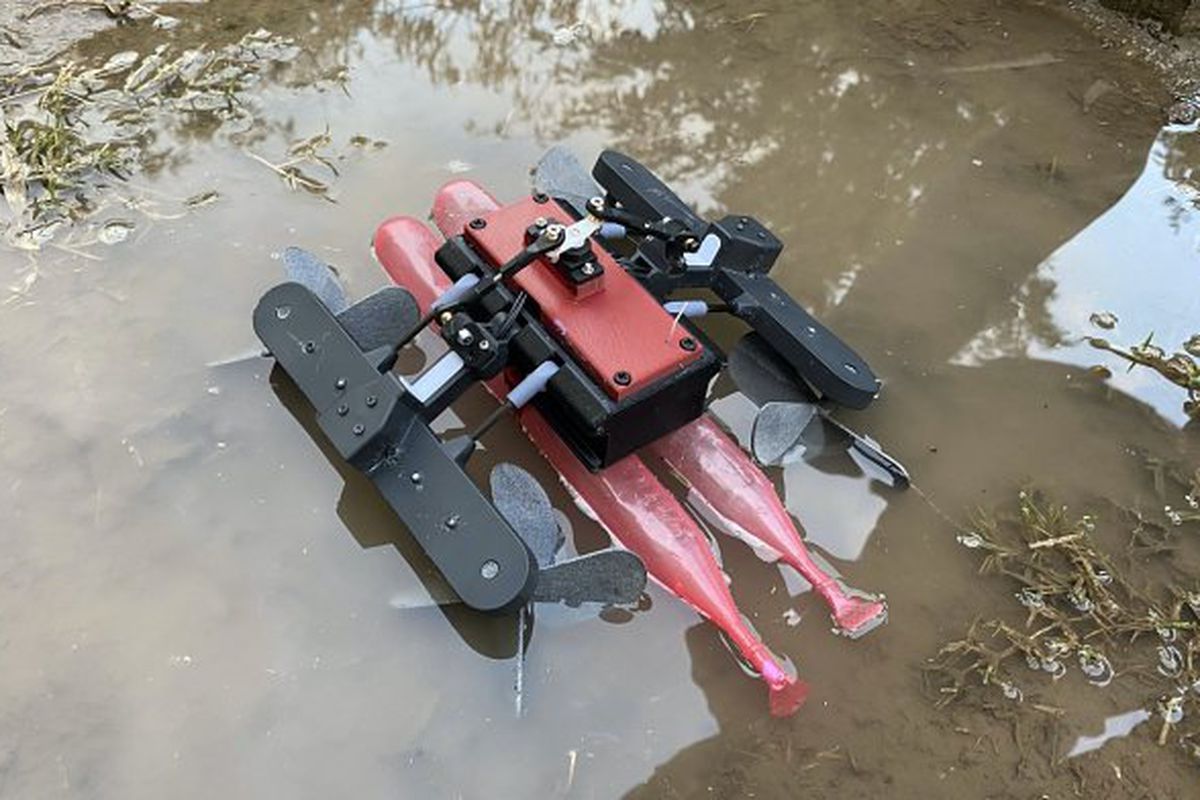 Ізраїльські вчені створили незвичайну ящірку-робота, що бігає по воді. Унікальний винахід поміщається на людській долоні.