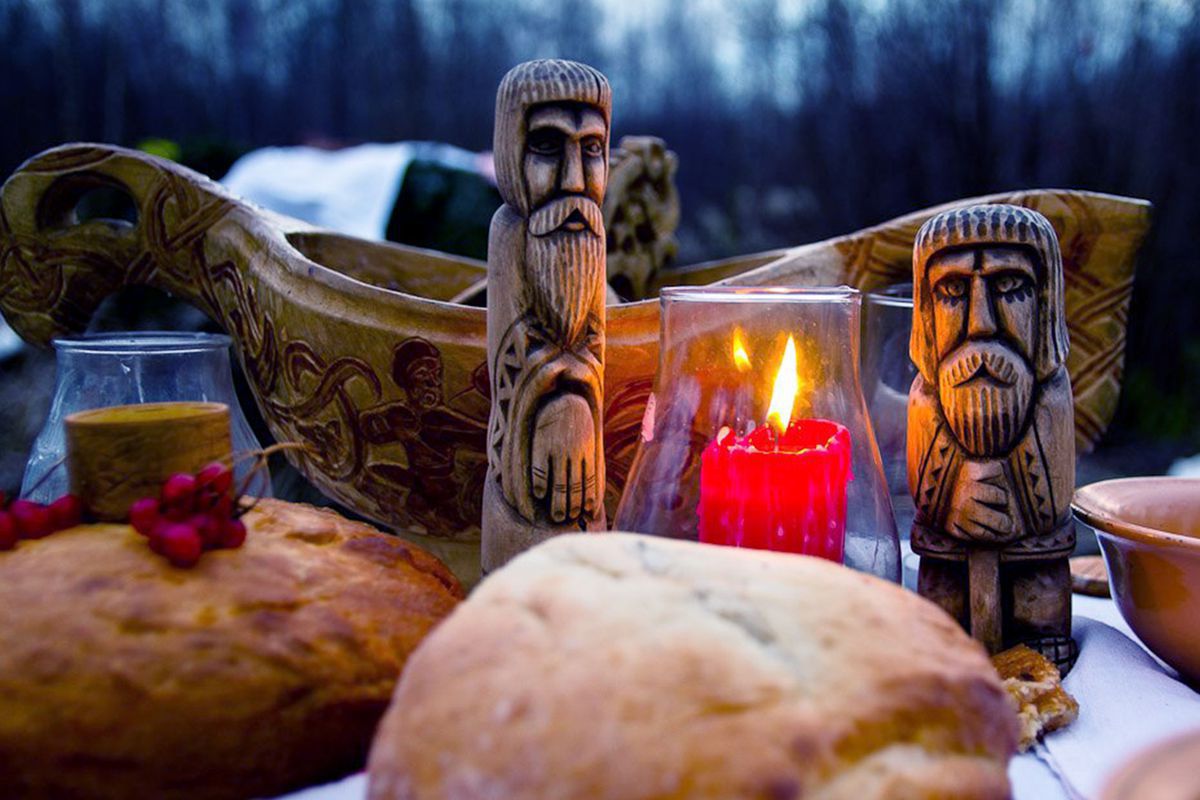7 листопада — Дідівські плачі: історія, традиції та прикмети свята. В цей день було заведено поминати покійних родичів і друзів.